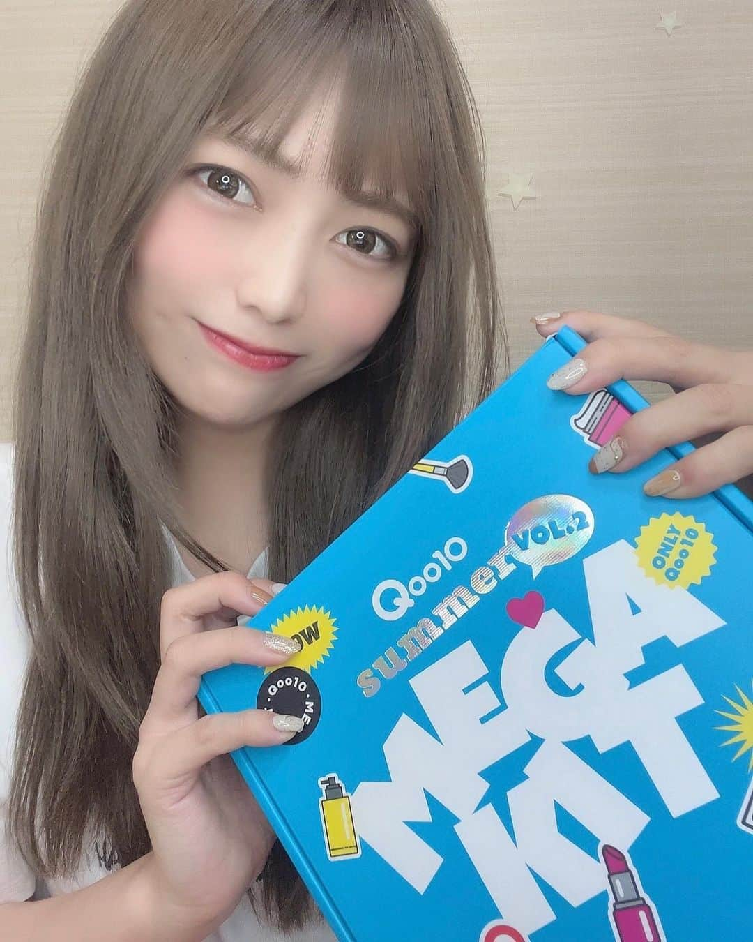 あいりさんのインスタグラム写真 - (あいりInstagram)「Qoo10 MEGA KIT 頂きました🎁💗 . dear,Klairs、Ariul、Dear.A Dr.Althea、S2ND、Anua celimax、Torriden、numbuzin、SCINIC リップ、乳液、美容液、などなど いろいろはいってたんやけど、 この商品は全部Qoo10で買えます👐🏻💕 . ちょっとだけ紹介。。。 numbuzinの美容液はとろっとしてて すごくお肌がもちもちになる！ 透明感のあるお肌に✨ . dear,Klairsのクリームはぷっるぷる！ 肌につけるとすーっと馴染んで しっかりお肌を包み込んでくれます💓 美白、くすみ、シワ、保湿など お肌に良いクリームなのでおすすめ！！ . 7/1(土) 0:00～ 7/7(金) 23:59の 期間中は、購入金額の20%が 返ってくる7日間😳❗️ "メガポ"タグがついてる対象商品を 購入すると、購入金額の20%が ポイント還元されるらしいよー🥸✨ . https://special.qoo10.jp/DynamicAD/5298/ . . #Qoo10MegaKit #Qoo10 #メガポ #PR #肌ケア #韓国コスメ  #美容液 #乳液 #メイク落とし  #フェイスパック #リップ #コスメ #自分磨き #おすすめ #followme」6月30日 18時32分 - gtamtgat