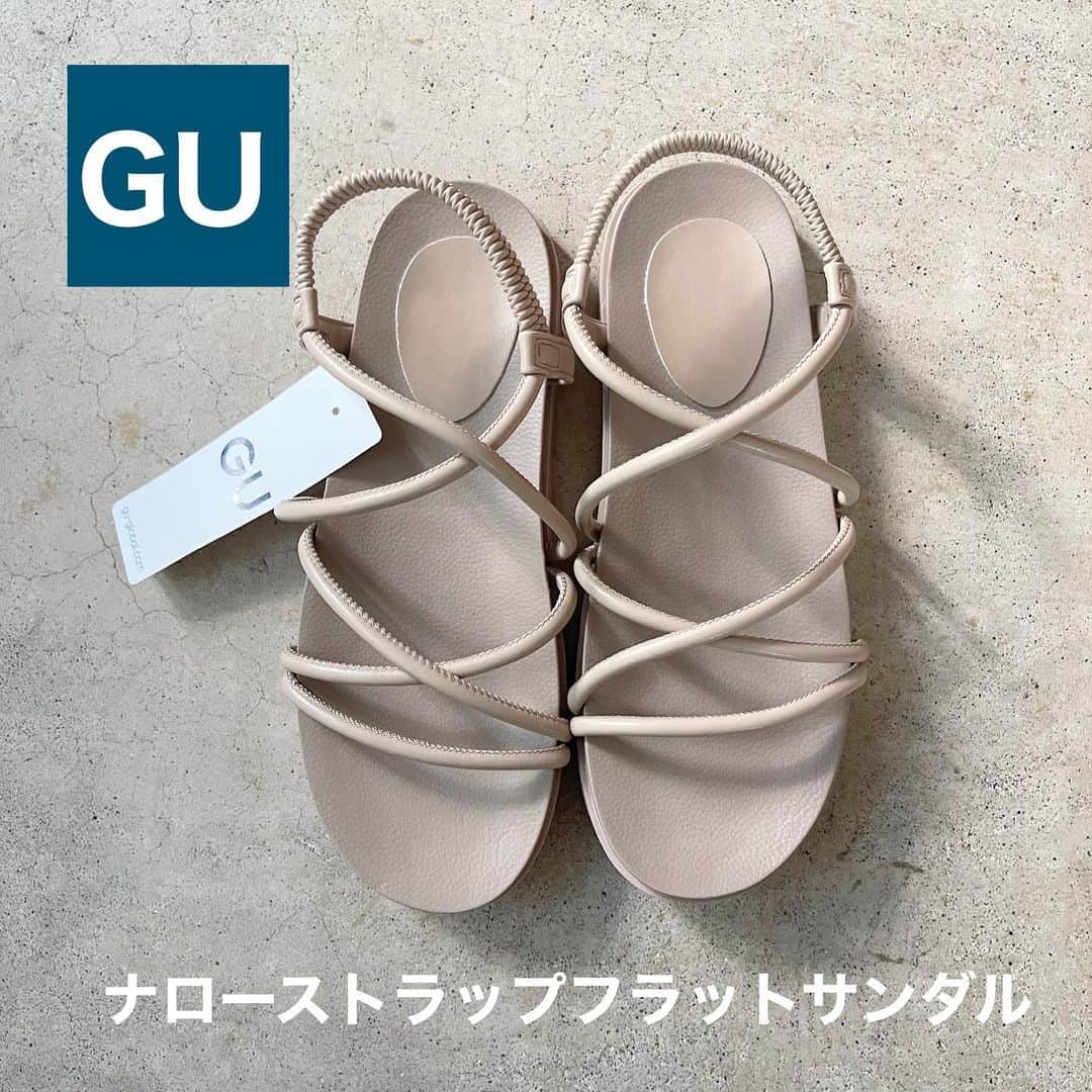 イタフラ（ナチュラル服のイタフラ）のインスタグラム：「、 @italietofrance_official ☜サブ垢。 （モデル募集）  ジーユーで新しくサンダルを買ってみました👡 ちょうど値下げされていたのでお勧めです。  花柄チュールトップスとそれに合わせるスカートに 合わせるためにこのカラーにしました。  シンプルなので合わせやすさも◎ 夏コーデに活躍しそうです🍉 よろしくお願いします💨  @italietofrance  ✔︎サマーセール開催中  花柄チュールトップス☞イタフラ 花柄チュールトップス用スカート ☞イタフラ  #GU#GUコーデ#gu購入品 #gu購入品レポ #ジーユー#ジーユー購入品 #ジーユーコーデ #ジーユーマニア #UNIQLO#ユニクロ#しまむら#しまパト #しまむら購入品 #しまむらパトロール #しまむらコーデ #zara #ザラ#grl#グレイル #ジユジョ #ジユパト #ジユジョコーデ #サンダル#サンダルコーデ #鹿屋#鹿屋市#鹿児島#鹿児島セレクトショップ #足元倶楽部 #あしもと倶楽部」