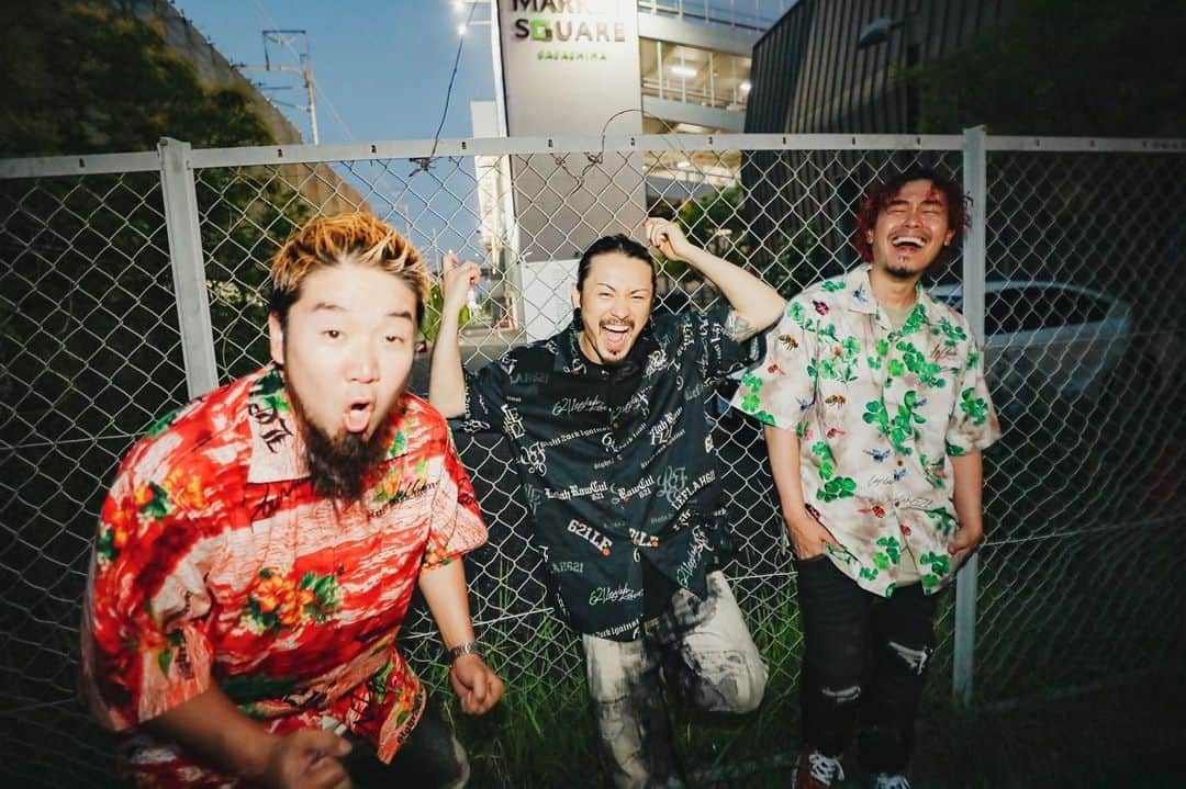 WANIMAのインスタグラム：「[Alexandros] pre.   「THIS SUMMER FESTIVAL TOUR '23 名古屋編」   Photo by SARUYA AYUMI   #WANIMA #Alexandros #ディスフェス」