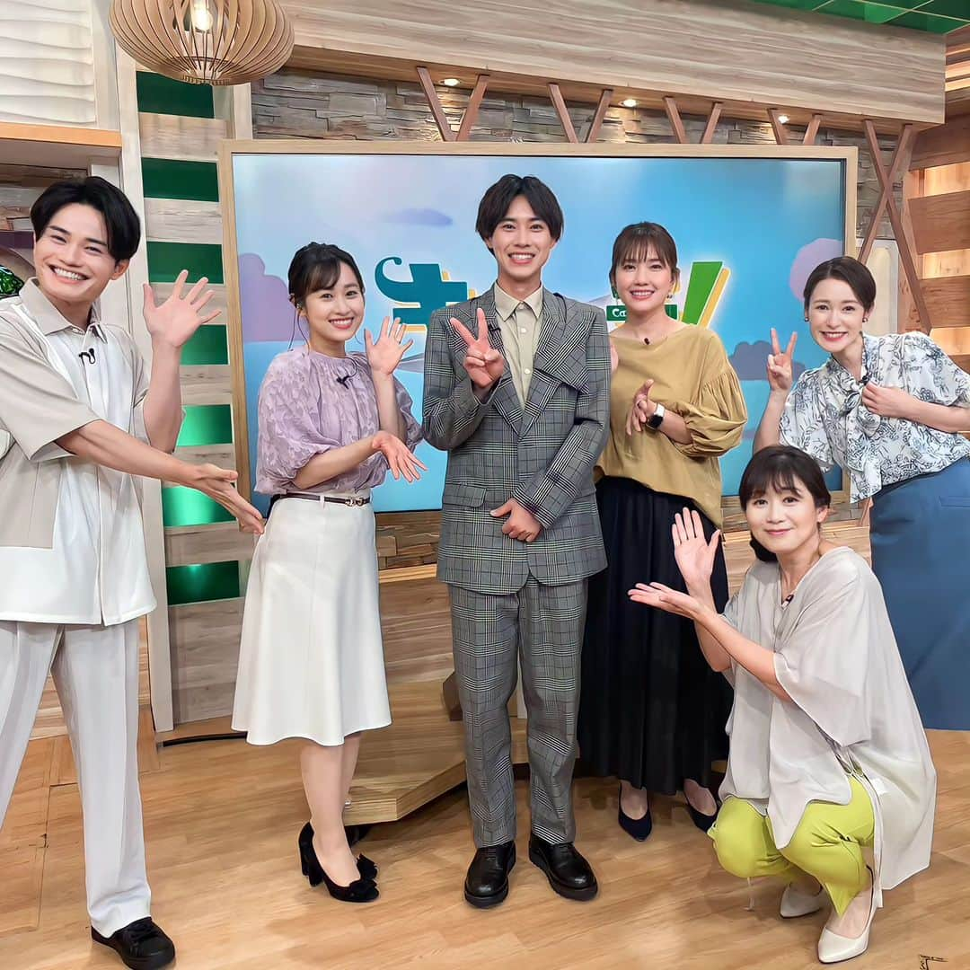 中京テレビ「キャッチ！」さんのインスタグラム写真 - (中京テレビ「キャッチ！」Instagram)「🛍🛒𓈒𓂂𓏸 ⁡⁡  #戸塚純貴 さんが⁡ ⁡スタジオに遊びに来てくれました✨⁡ ⁡ ⁡ ⁡╭━━━━━━━━━━━━━━━╮⁡ ⁡  中京テレビ 初の連ドラ  #スーパーのカゴの中身が気になる私⁡ ⁡╰━ｖ━━━━━━━━━━━━━╯  . (ˊ•̤ω•̤ˋ)⁡ ⁡📺7月22日(土)よる24時55分スタート⁡ ⁡🗾東海ローカル⁡ 👀見逃し配信 TVer、Locipo、Hulu、U-NEXT ⁡⁡⁡ ⁡ ⁡⁡みなさん、⁡ ⁡今週もご覧いただきありがとうございました🥂⁡ ⁡また来週~~~👋✨ ⁡  💬コメンテーター⁡ ⁡ #てぃ先生 🎪芸能リポーター  #菊池真由子 さん⁡ ⁡ ⁡⁡👤MC (金曜日)⁡⁡ ⁡ #松原朋美 #マツ⁡ ⁡⁡🎤アナウンサー  #恩田千佐子 #恩ちゃん  #望月杏夏  #もっちー ⁡. .⁡ 🤗地元のあしたを笑顔に🤗 #ctvcatch 📺月～金曜日午後3時48分から生放送 #中京テレビ . 👀情報提供などはプロフィールリンクHP内『投稿BOX』へ 🐦Twitter→@ctvcatch」6月30日 19時10分 - ctvcatch