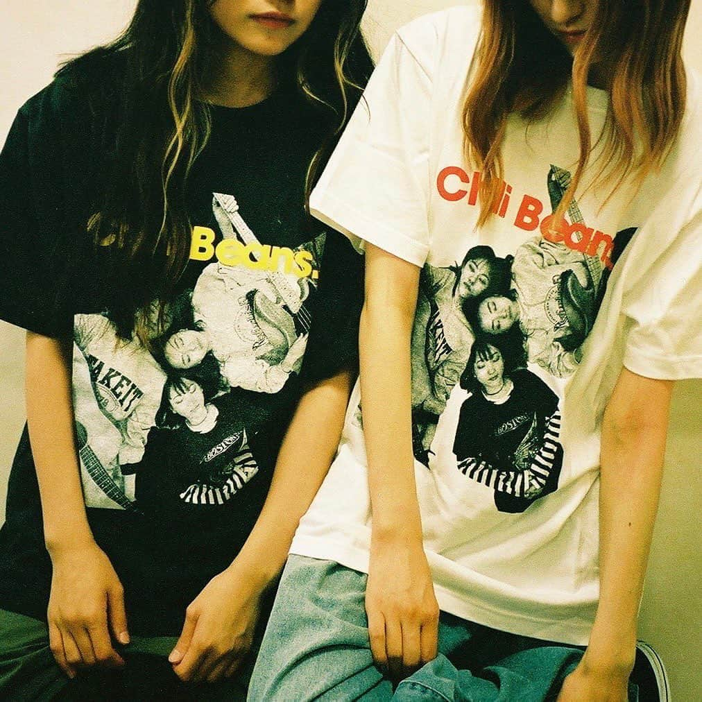 Chilli Beans.さんのインスタグラム写真 - (Chilli Beans.Instagram)「[New Goods🛒] Photo T-shirt (Stone Black / White)  photo by member」6月30日 20時00分 - chillibeansmusic