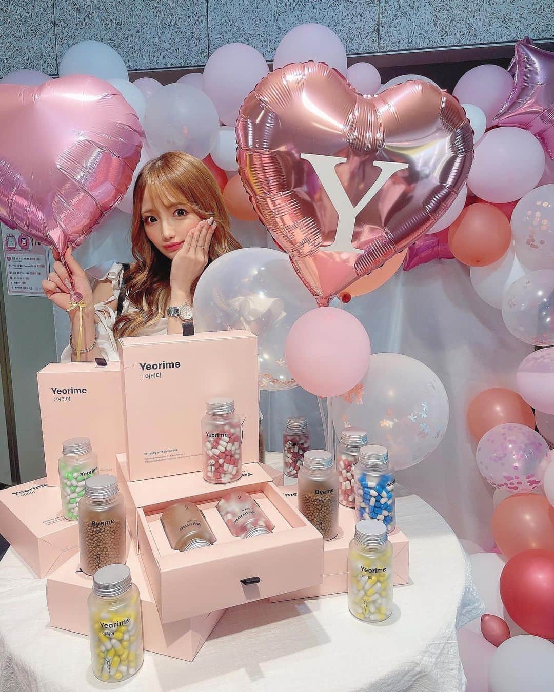 のインスタグラム：「インフルエンサーEXPO🫧🩷  昨日と一昨日で開催されてた インフルエンサーEXPOにいってきたよ♡  Amazon Sportsや、サントリーや ReFaやダイエット漢方などの 様々なスポンサーさんのブースがあって いろいろ見て回って楽しかったです⭐️  欲しいものもたくさんだった🥺🤍🫧  そしてもう 今日で今月最後なことにびっくりしている🥺🥺  6月ラストはみなさんどうお過ごしですか？🌼 . . . #インフルエンサーEXPO #influencerexpo #インフルエンサー #インスタグラマー #amazonsports #refa #アマゾン #アマスポ」