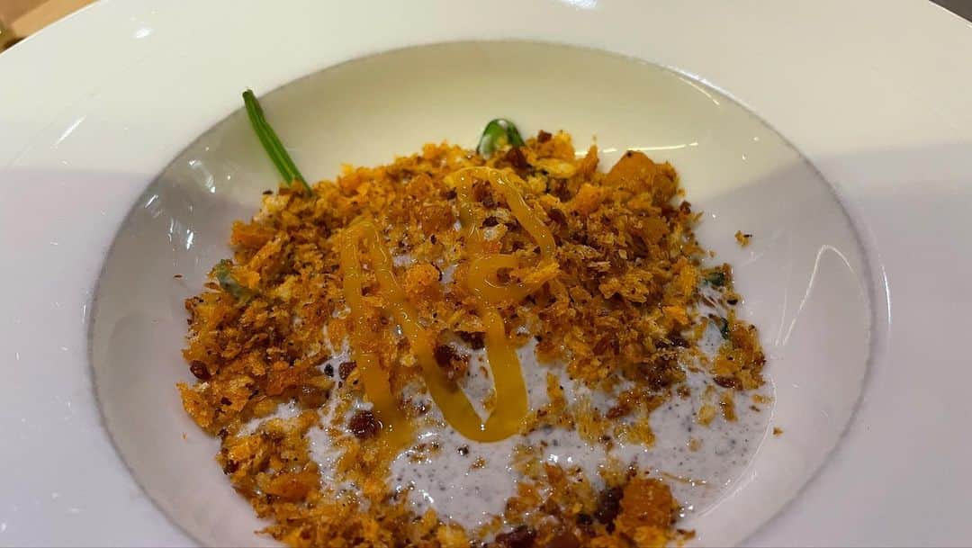 アグネス・チャンさんのインスタグラム写真 - (アグネス・チャンInstagram)「We are at a highly recommended restaurant in Pamplona last night. It was really very good. Every dish was well thought out and delicious!」6月30日 20時35分 - agneschan1