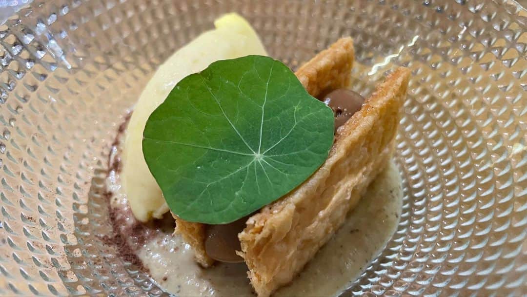 アグネス・チャンさんのインスタグラム写真 - (アグネス・チャンInstagram)「We are at a highly recommended restaurant in Pamplona last night. It was really very good. Every dish was well thought out and delicious!」6月30日 20時35分 - agneschan1
