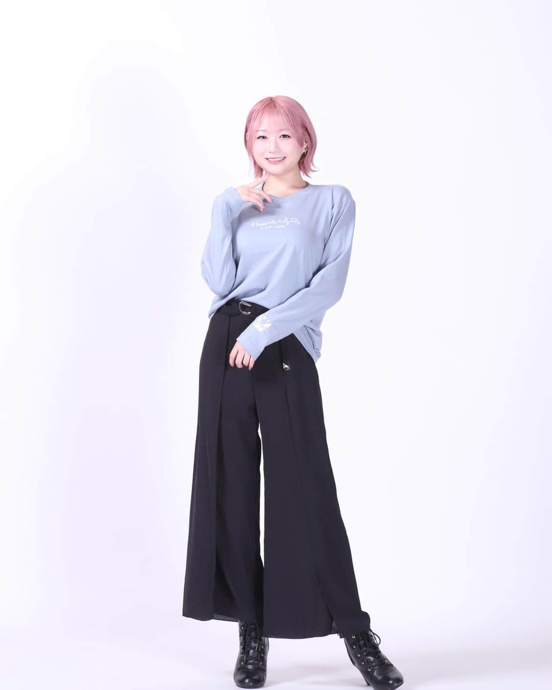 羽音朱ジュリィ（山本朱莉）のインスタグラム