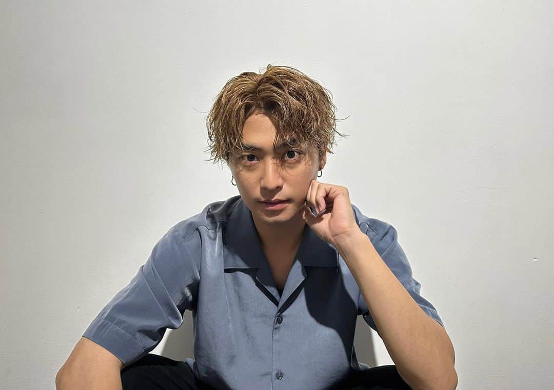品川翔のインスタグラム：「バッサリ✂︎  夏らしい感じになった  #イメチェン #センターパート #センターパート男子  #oceantokyo  #渋谷#渋谷美容室  #俳優 #フォローミー #フォロー #コメント返し#コメント #フォロー歓迎 #フォロー大歓迎 #workout#cinema#cinematic#cinematicvlog#cinematicvlogger#vlog#vlogger#filmmaker#フィルムメーカー」