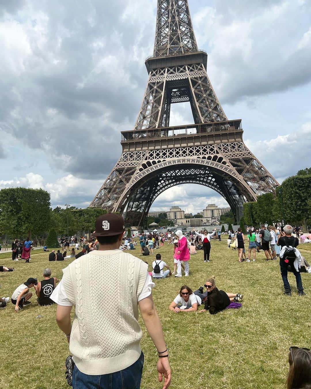 DK（キム・ドンヒョク）さんのインスタグラム写真 - (DK（キム・ドンヒョク）Instagram)「Bonjour 🇫🇷」6月30日 21時17分 - _dong_ii