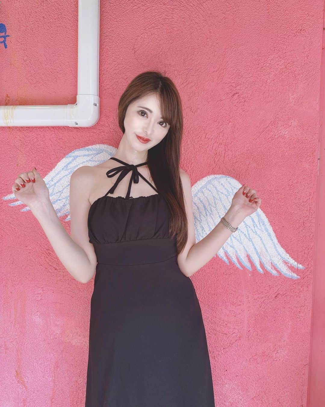 桃瀬えりなさんのインスタグラム写真 - (桃瀬えりなInstagram)「写真スポットいっぱい👼🏻‎🪽 ベティちゃんもいたよ♥️🖤  #okinawa #trip #rady #chloe #rolex #follow #followme #沖縄 #旅行 #北谷 #美浜アメリカンビレッジ #天使の羽 #ベティちゃん #蝶々」6月30日 21時15分 - eri_rin1221