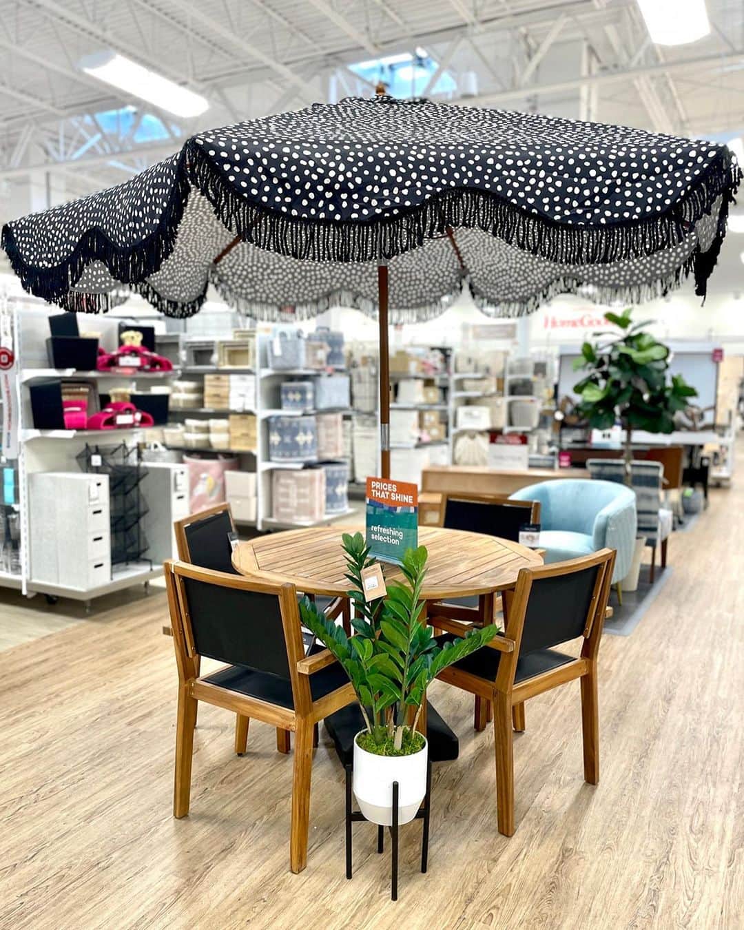のインスタグラム：「Having guests? Save big and pick up a set today so you can dine alfresco all weekend long. ☀️🥂 Get same-day delivery if you buy before noon. Ask an associate for details.」