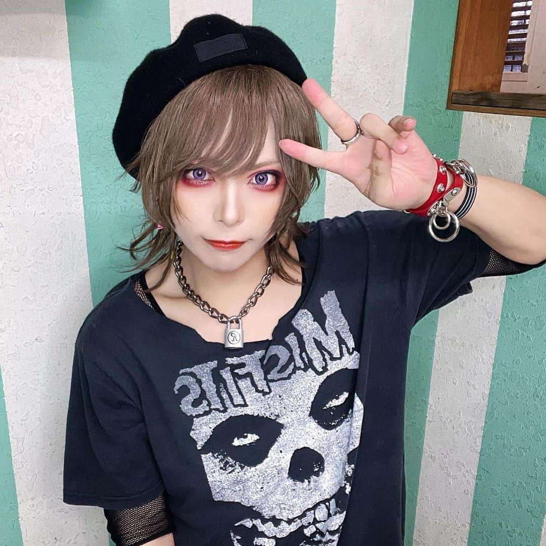 Aryuさんのインスタグラム写真 - (AryuInstagram)「かわいい？  #下北沢 #クレープ」6月30日 21時40分 - aryu_gram666