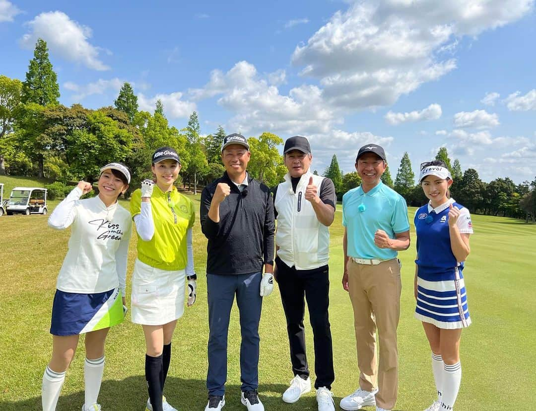 植手桃子のインスタグラム：「・ 『橋本マナミのLeader's GOLF』 今月から放送です。 テレビ埼玉 毎週月曜21:00～21:30  ゴルフネットワーク（ＣＳ） 毎週火曜 24:00～24:30  スカイA  お助けマン発動なるでしょうか🦸🏼‍♀️🥹 お楽しみに✨」