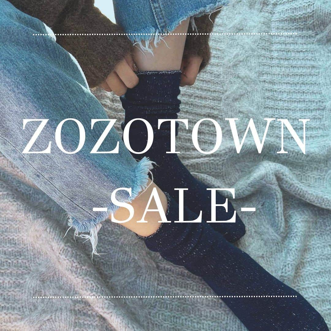 コレカウのインスタグラム：「ZOZO TOWN TIME SALE💐  期間限定のタイムセールを開催中です❤️ 人気のアイテムがお得に手に入るチャンスです✨🎉 夏物もたくさん入荷してます☀️  ぜひ、プロフィールに記載のURLより ご覧ください🌈  #perky #perkroom #zozotown #zozo #ゾゾタウン #ゾゾ #タイムセール #セール #期間限定セール #ファッション #ファッションサイト #トレンドコーデ #トレンド #ファッション好きな人と繋がりたい #ファッション好き #ブランド #セレクトショップ #ファッション通販 #春服 #春服コーデ #20代コーデ #30代コーデ #いいね #instagood #instalike #fashion #sale #ootd #outfit #likesforlike」