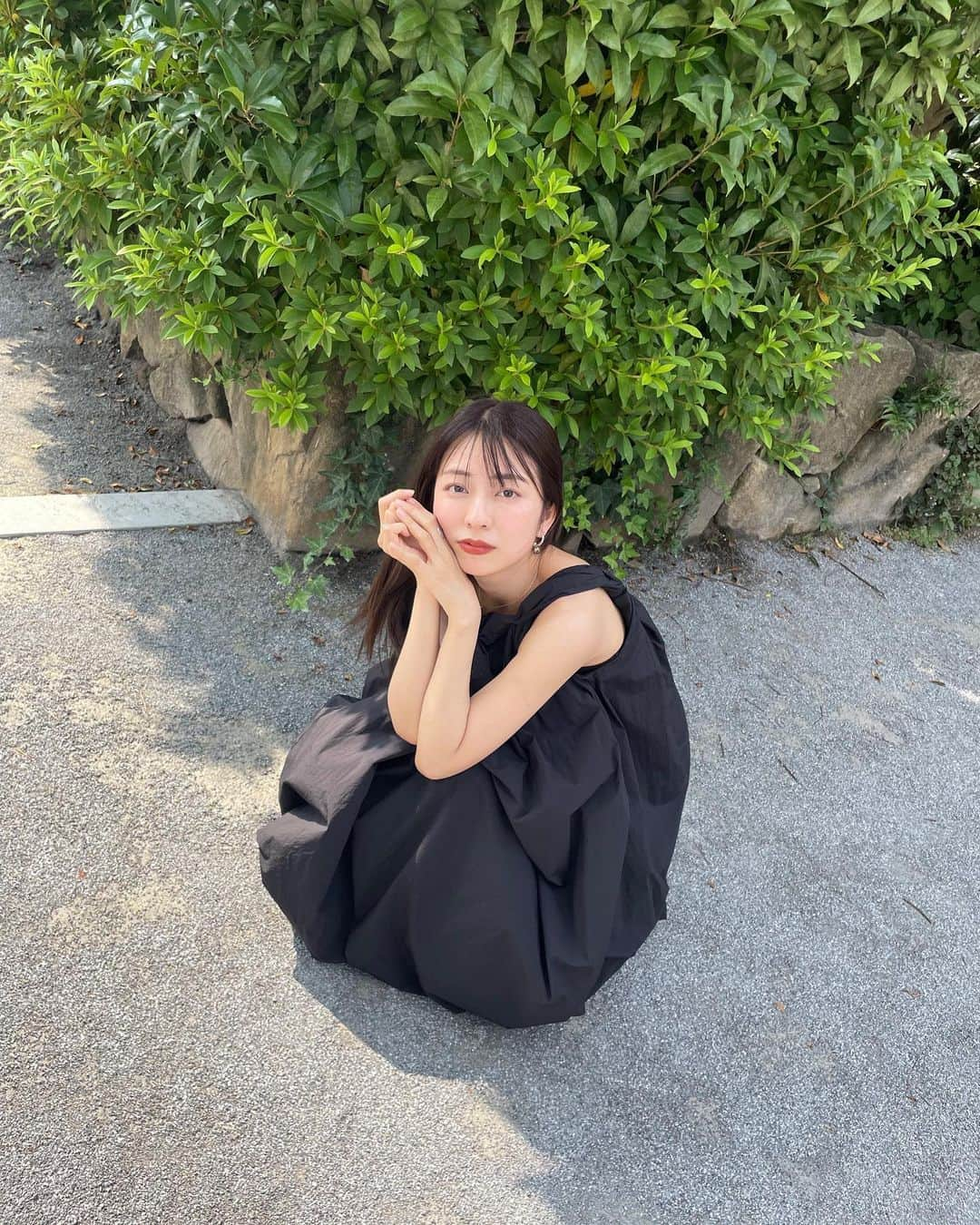 小島梨里杏のインスタグラム：「6月もありがとう〜🐼  すでに夏バテしそうでこわい日々ですが、ちゃんとしたごはん食べて、7月も気張ってこ〜🥦  みんなは夏休みあるのかな？ どっかいくのかなぁ」