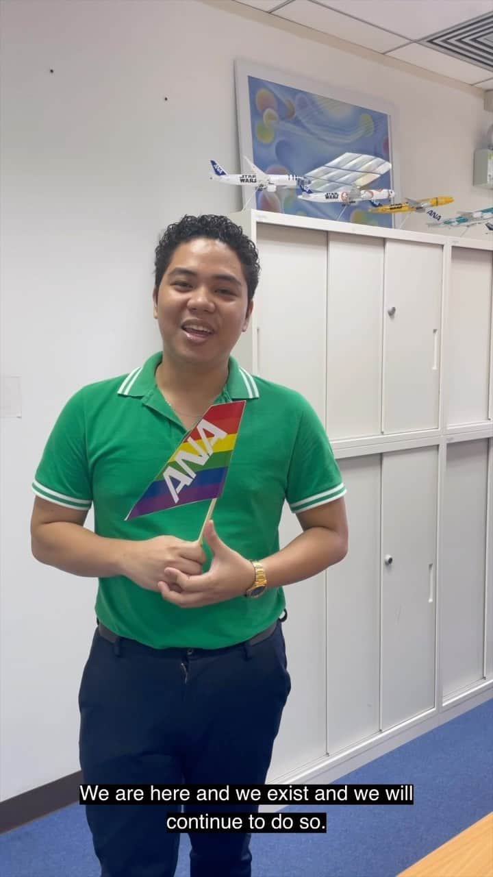 All Nippon Airwaysのインスタグラム：「🌈 Respect, acceptance, and acknowledgement… that’s all it takes. A big THANK YOU to Jem from our offices in Manila for sharing your message with us, we are proud to work with you in creating a better world for all! 🏳️‍🌈 #BeYourselfWithANA」