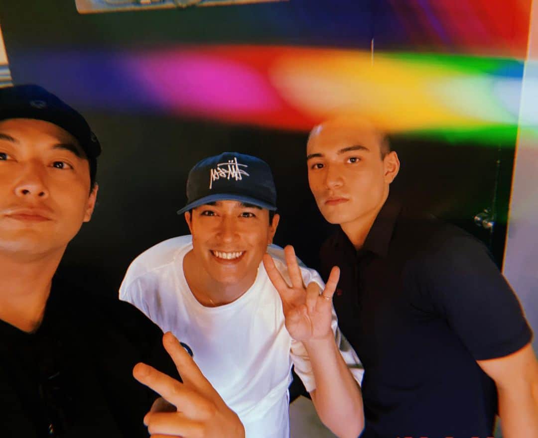 石黒英雄のインスタグラム：「✌️」