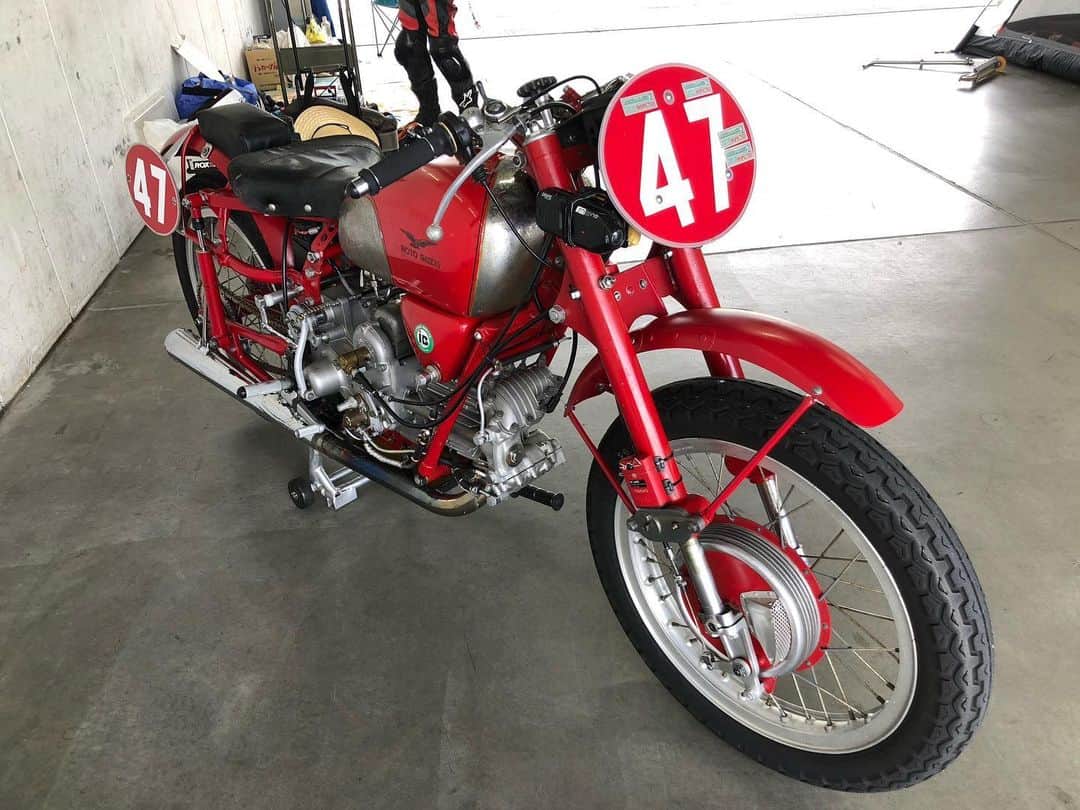 KIYOのインスタグラム：「MCFAJクラブマンロードレース6日目。  #mcfaj #mcfajクラブマンロードレース #fujiinternationalspeedway」