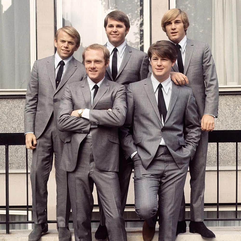 ブライアン・ウィルソンさんのインスタグラム写真 - (ブライアン・ウィルソンInstagram)「1964: The Beach Boys in London. Said Brian: “I think about one of the most important songs from that crazy year, “When I Grow Up (To Be a Man).” We did that song in early August, and it was out by the end of the month. That’s how fast everything went back then.”  #1964 #crazyyear @thebeachboys #london #whenigrowup」6月30日 22時52分 - brianwilsonlive