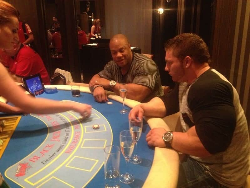 Phil Heathのインスタグラム：「Flashback Friday post from 2013 - Baby faced Champions 7x @mrolympiallc Champ @philheath and myself playing some hands of blackjack in Czech Republic. Free champagne and betting in Czech koruna is dangerous combo… unless your winning and it doesn’t look like I am! 😂 - What’s the chances Phill has already told me the conversion rate and asking me to stop. 🤣🤣🤣 #FlashBackFriday #GoodTimes #Fbf #Czech」