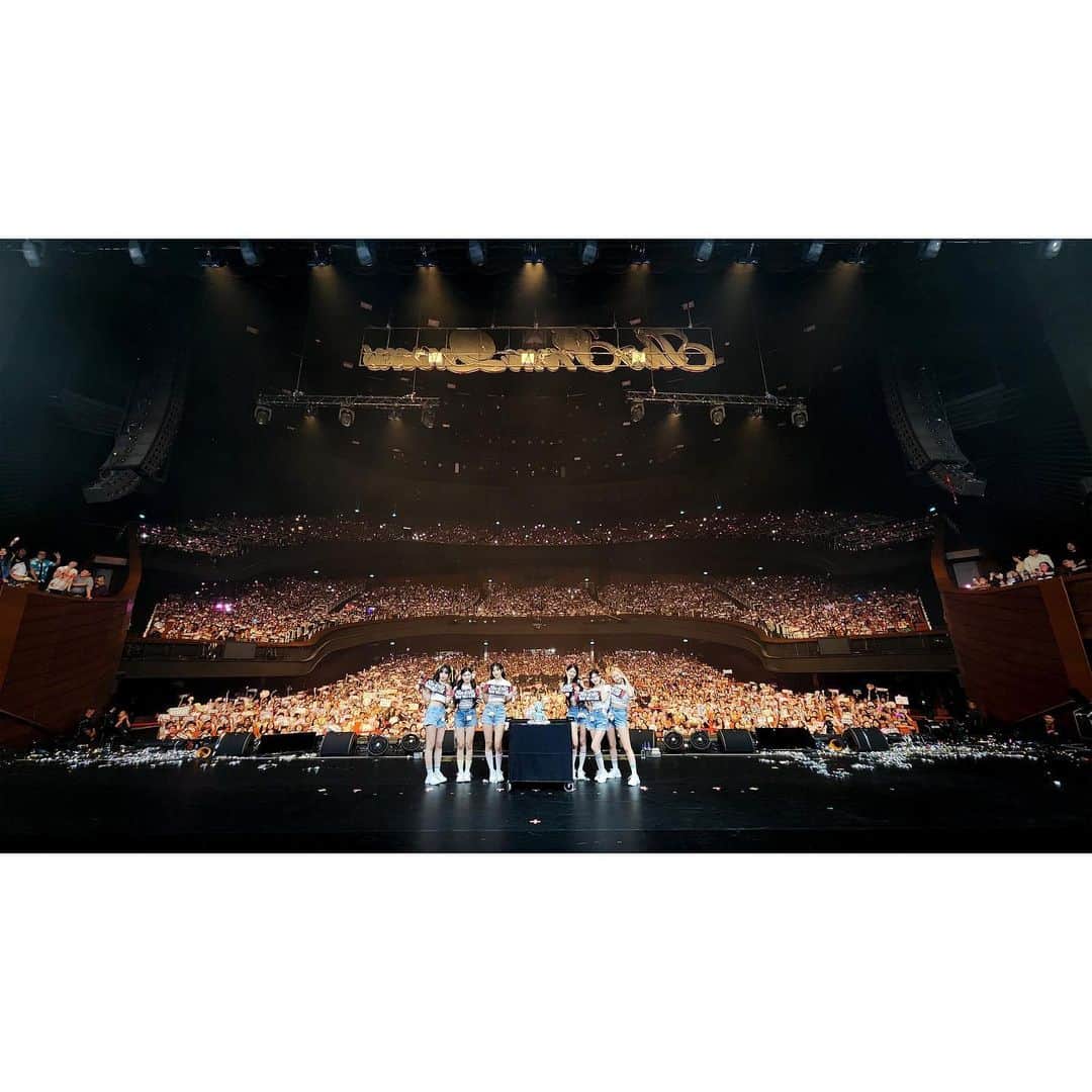 IVEさんのインスタグラム写真 - (IVEInstagram)「📸 IVE THE FIRST FAN CONCERT <The Prom Queens> in Singapore ✨  #IVE #아이브 #アイヴ #ThePromQueens #IVE_AsiaTour」6月30日 23時16分 - ivestarship