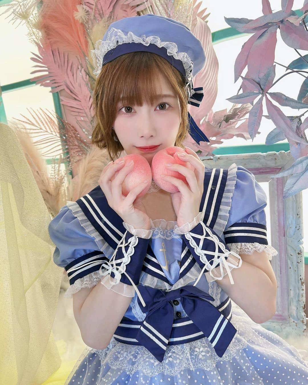 のインスタグラム：「果物は桃がいちばんすき」