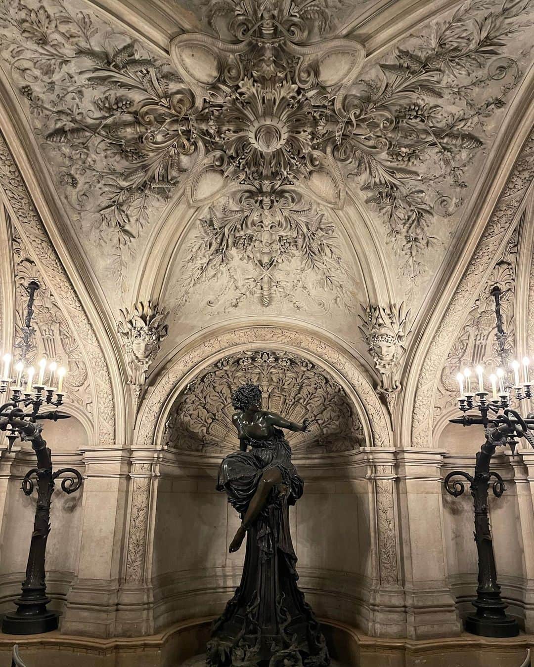 天魔さんのインスタグラム写真 - (天魔Instagram)「旅の最後の投稿🦋💕 * * #paris#France#opera#travelling#traveler#パリ」6月30日 23時35分 - tenma_kira
