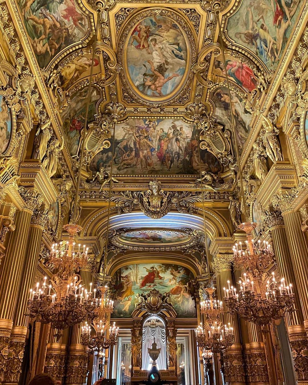 天魔さんのインスタグラム写真 - (天魔Instagram)「旅の最後の投稿🦋💕 * * #paris#France#opera#travelling#traveler#パリ」6月30日 23時35分 - tenma_kira