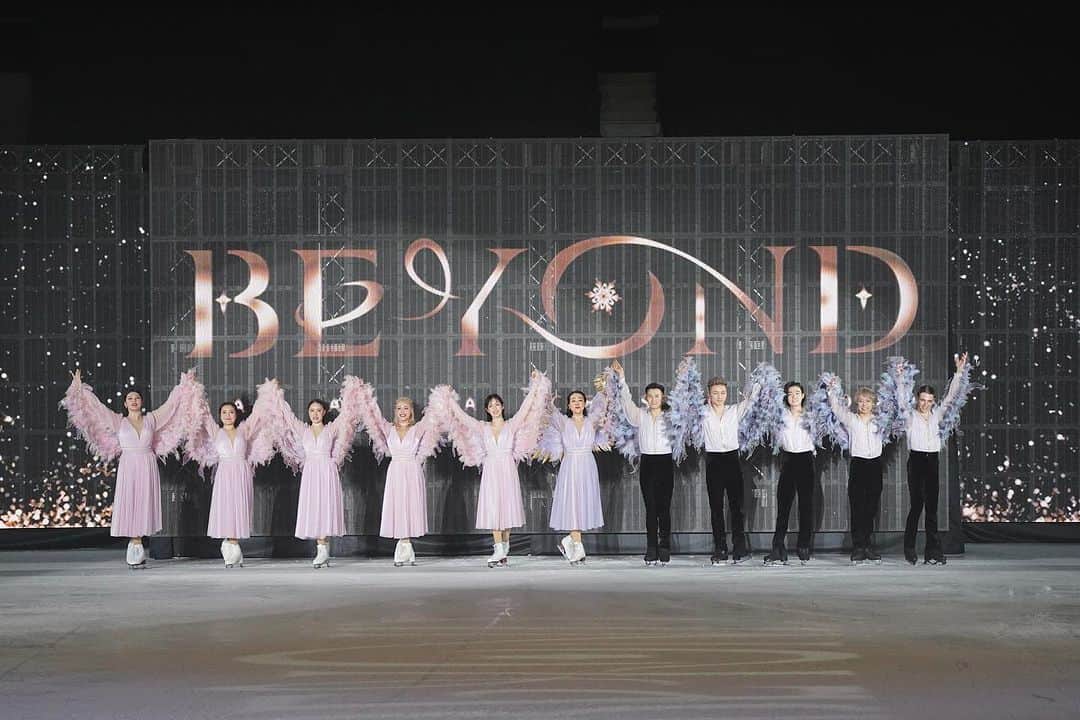 柴田嶺のインスタグラム：「明日からBEYOND THE FINALが幕を開けます❗️  座長真央ちゃんとメンバーと共に作り上げてきたこのBEYOND があと残り15公演で終わりを迎えます🥲 これまで、色々なことがあったけど皆で支え合いここまでやってきました❗️ 一瞬一瞬を大切に立川公演を滑り切ります✨ 皆様千秋楽公演も応援よろしくお願い致します✨✨✨  #beyondmaotour#beyond#maoasada」