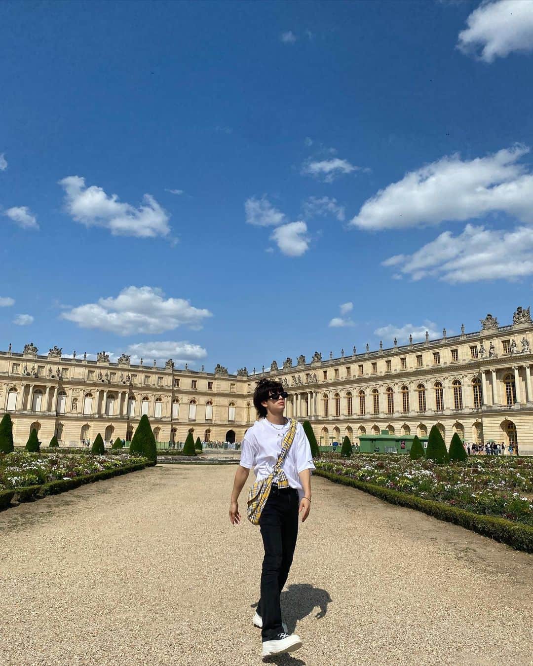 SONG（ソン・ユンヒョン）さんのインスタグラム写真 - (SONG（ソン・ユンヒョン）Instagram)「Paris 🏰」7月1日 0時05分 - sssong_yh