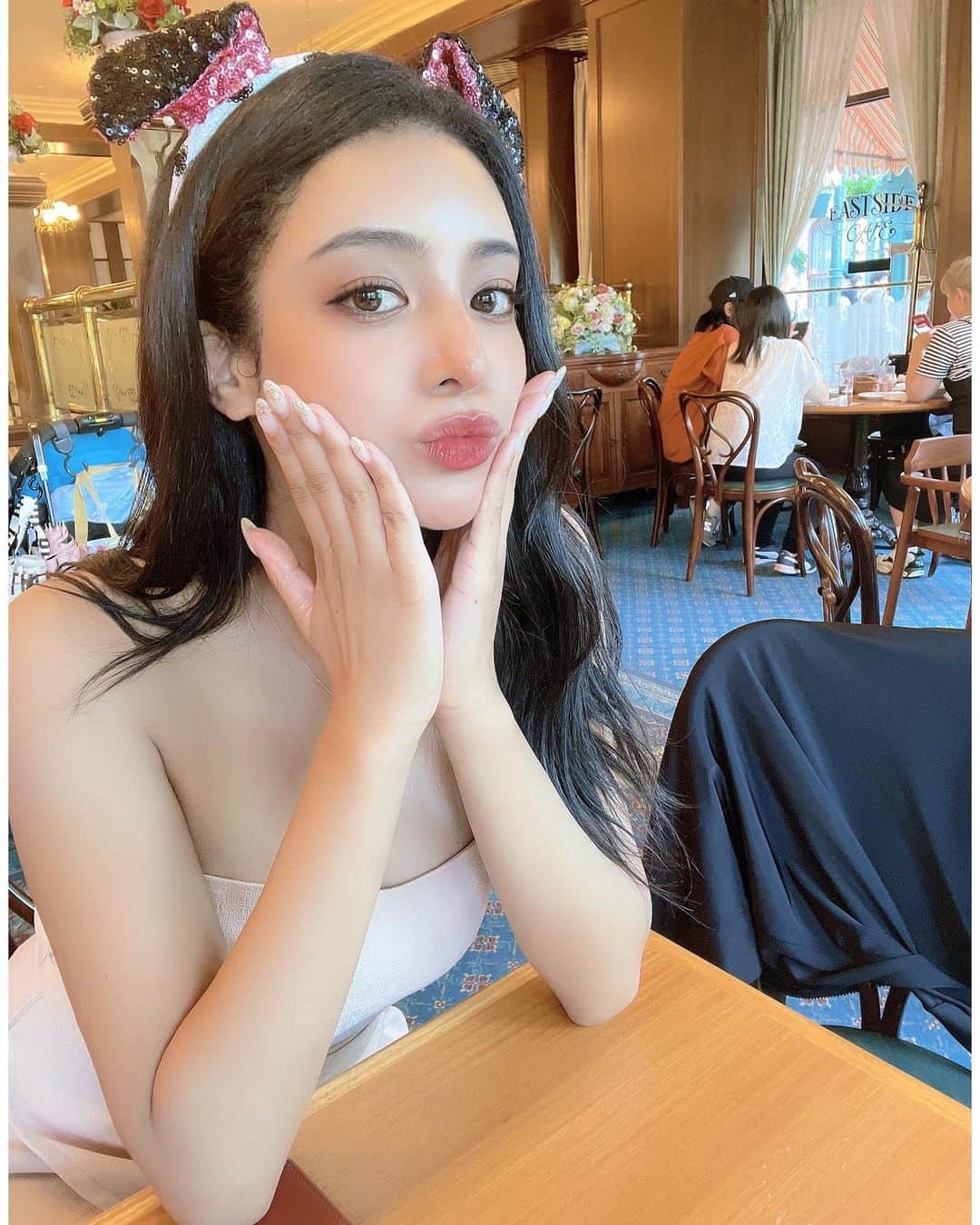 小松ナオさんのインスタグラム写真 - (小松ナオInstagram)「Birthday Disney♡ ⁡ ⁡ ⁡ だいっすきな子☀️ ⁡ #ディズニーランド#101匹わんちゃん#夢の国#disneyland#hellojuly」7月1日 20時00分 - komatsu__nao