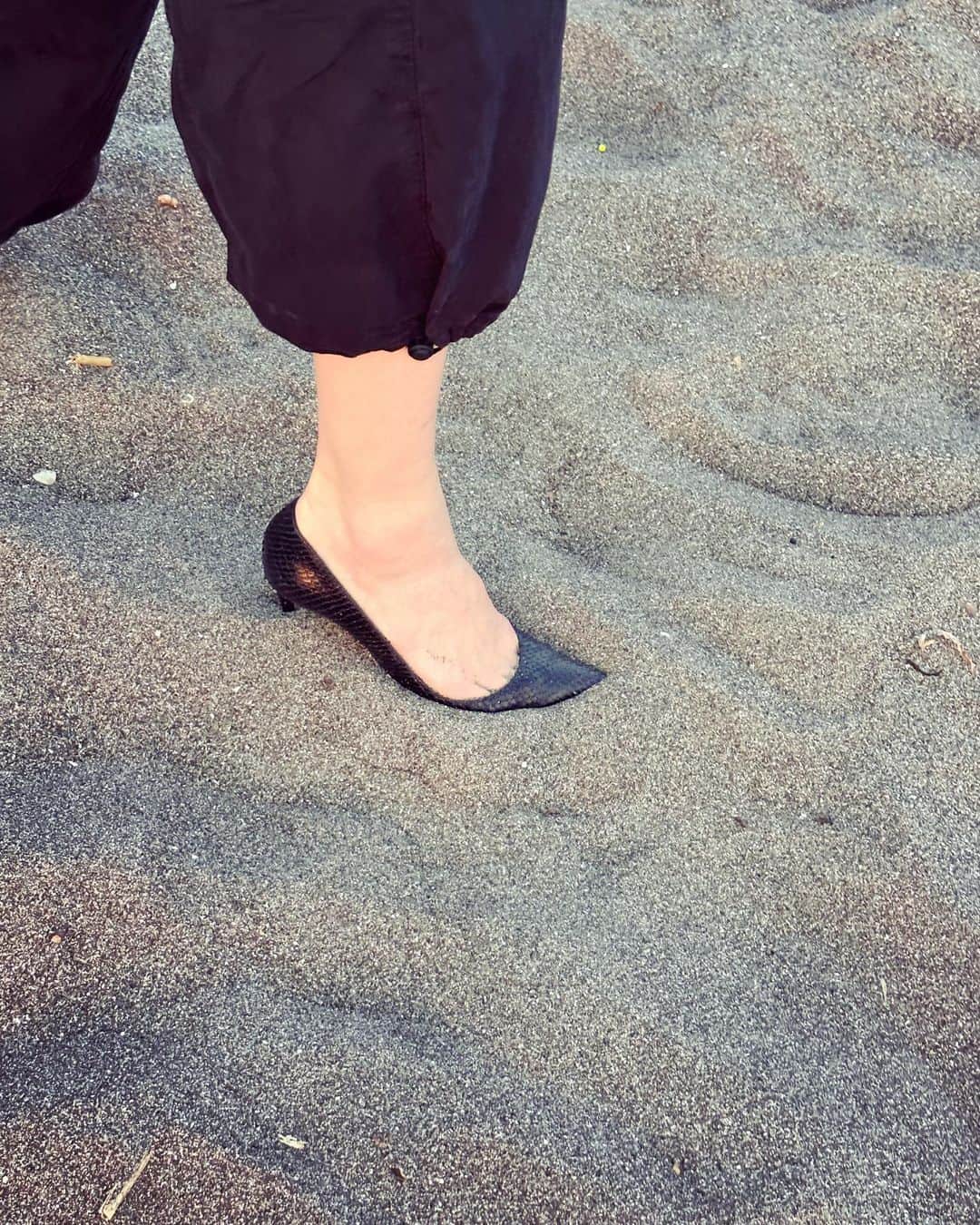 風間ゆみえのインスタグラム：「takako to @louboutinworld   Wonderful Sunday Sunset✨✨」