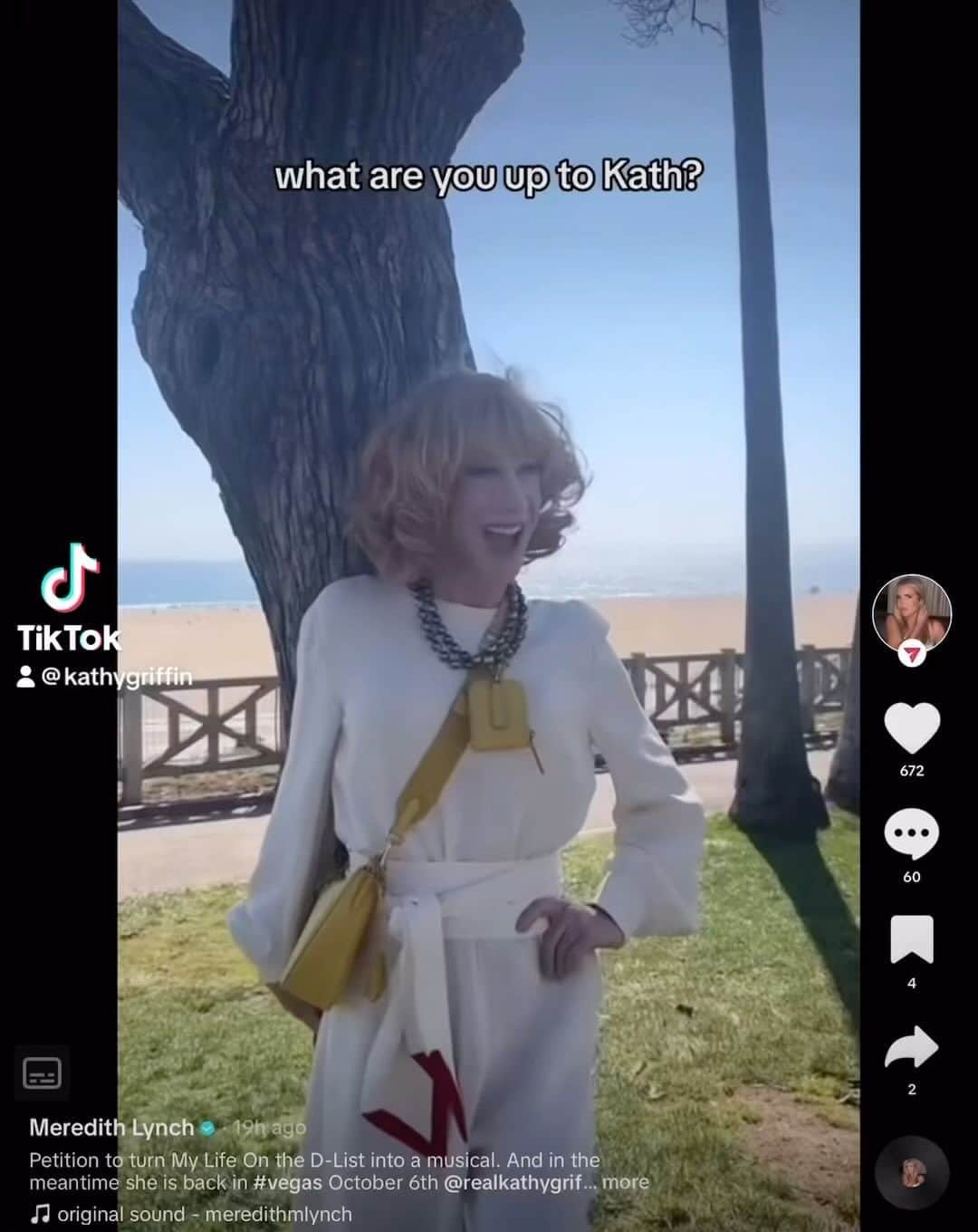 キャシー・グリフィンのインスタグラム：「D List for life, baby! @meredithmlynch and I had a day… #KathyGriffin #Comedy #StandUp #Comedian #Laugh #funny #standupcomedy」