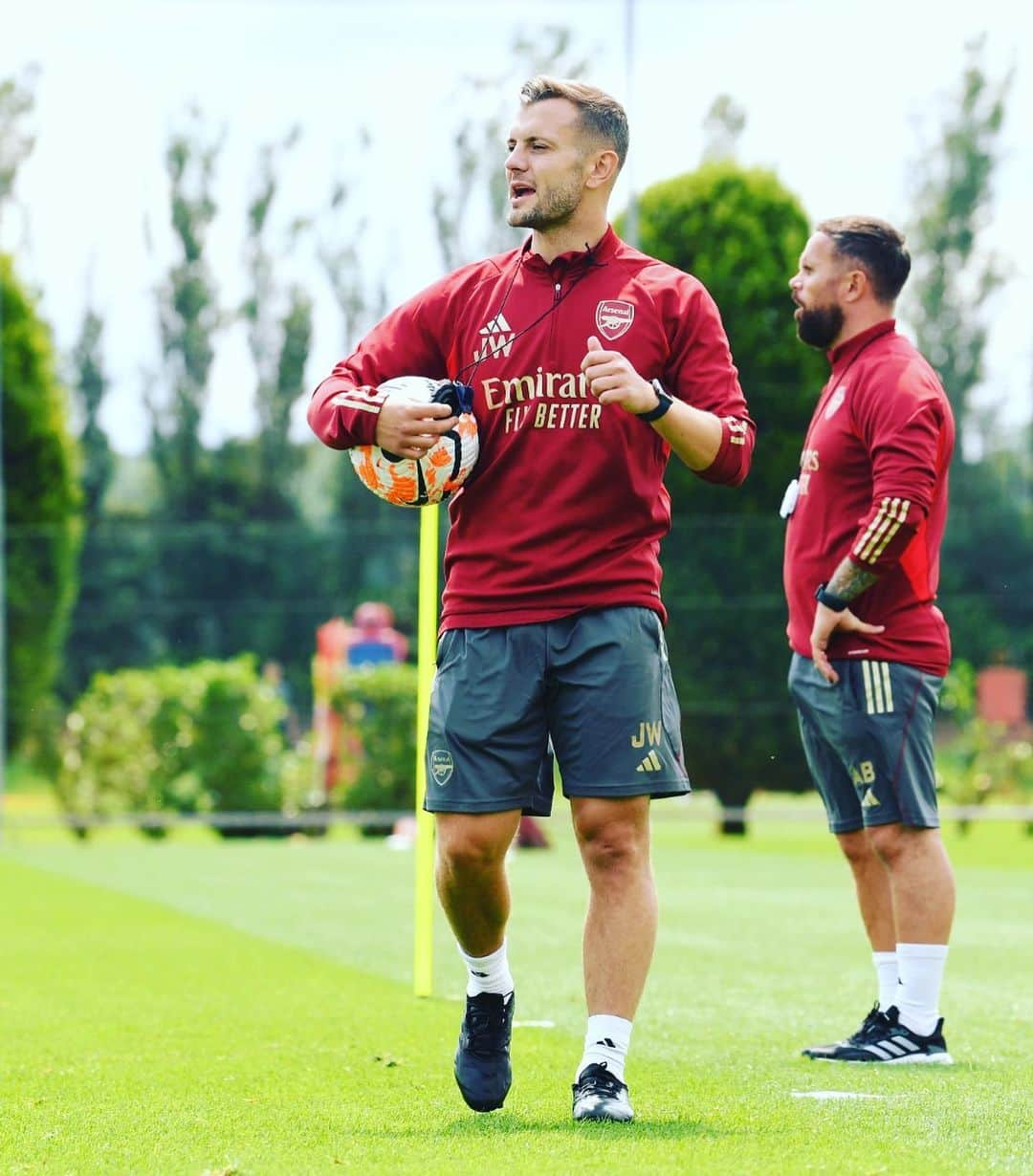 ジャック・ウィルシャーさんのインスタグラム写真 - (ジャック・ウィルシャーInstagram)「Back to it ⚽️❤️ @officialarsenalacademy」7月1日 1時02分 - jackwilshere