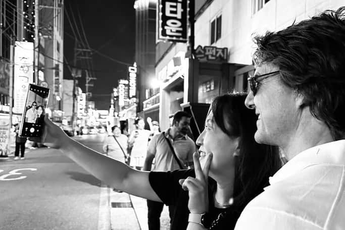 トム・クルーズさんのインスタグラム写真 - (トム・クルーズInstagram)「I loved being back in Seoul and meeting everyone at the premiere. Thank you for welcoming us & embracing Mission: Impossible.」7月1日 1時23分 - tomcruise