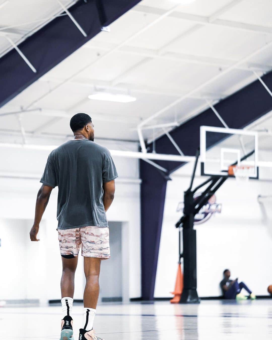 ルディ・ゲイさんのインスタグラム写真 - (ルディ・ゲイInstagram)「✌🏾✌🏾」7月1日 1時31分 - rudygay