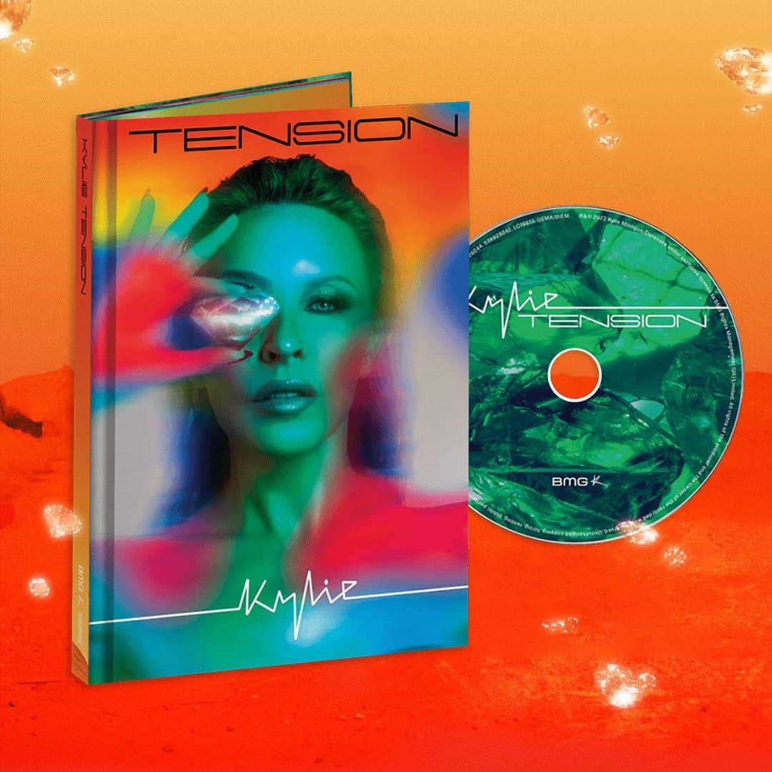 カイリー・ミノーグのインスタグラム：「LOVERS ✨ Limited edition TENSION orange and silver vinyl are available on my webstore 💎」