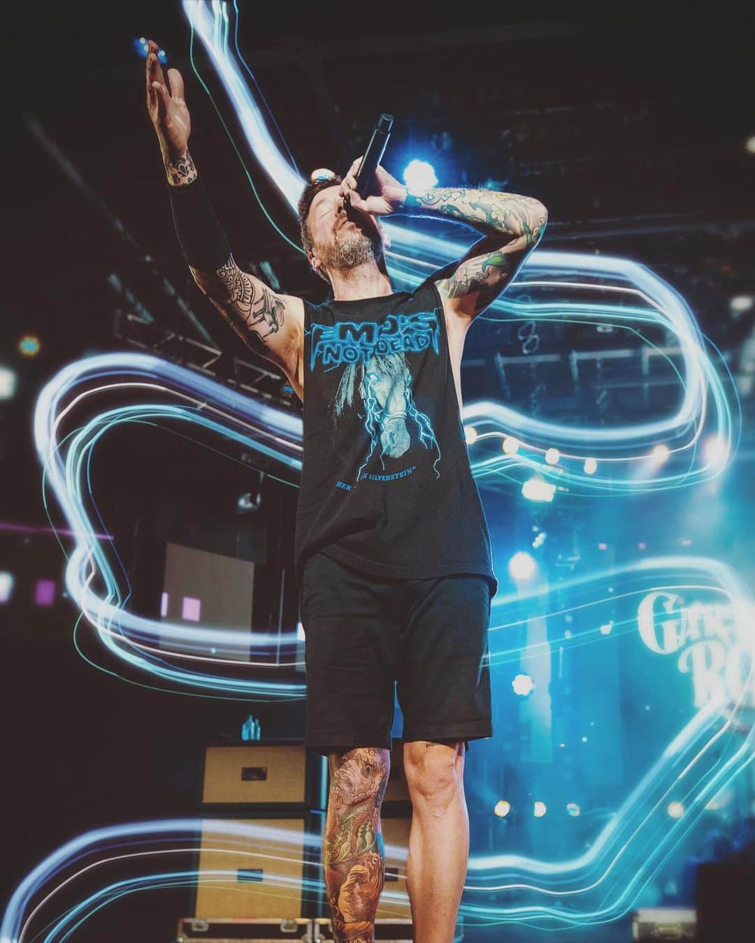 のインスタグラム：「I’m sorry I can’t be perfect.  📸 @tony_catalano」