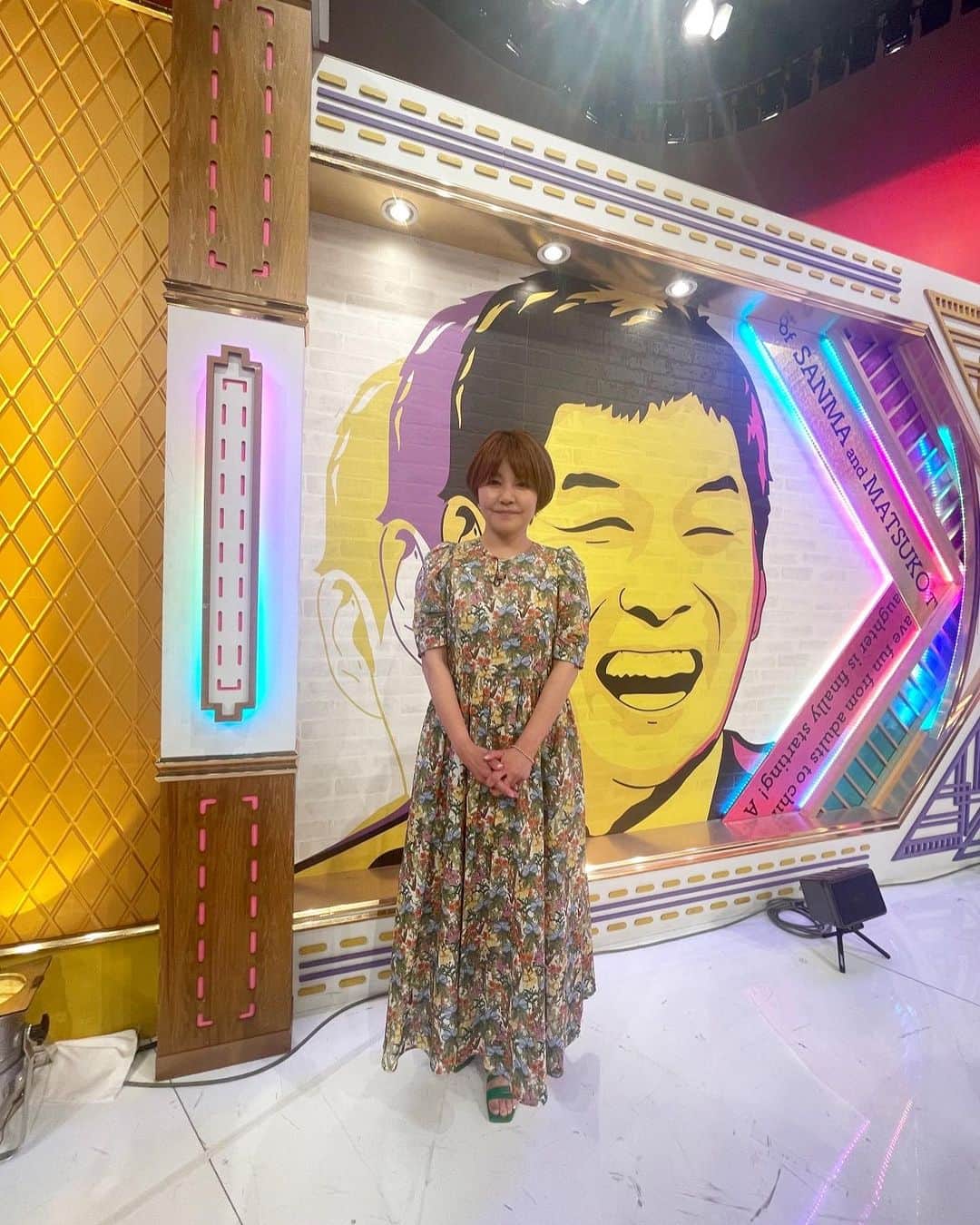 中澤裕子のインスタグラム：「⭐︎⭐︎  TBS「週刊さんまとマツコ」 明日７月２日（日）１３時 〜 オンエアです。  私が住む福岡は ７月８日（土）１５時 〜 オンエアになります。  久しぶりに 大好きな大好きなさんまさんと マツコさんにお会いできて テンションMAXでした🤭  見ていただけたら嬉しいなぁ✨  #衣装  ワンピース @la_boutique_bonbon_official   ピアス @abiste_official  ブレスレット @stellarhollywood   サンダル @dianashoespress」