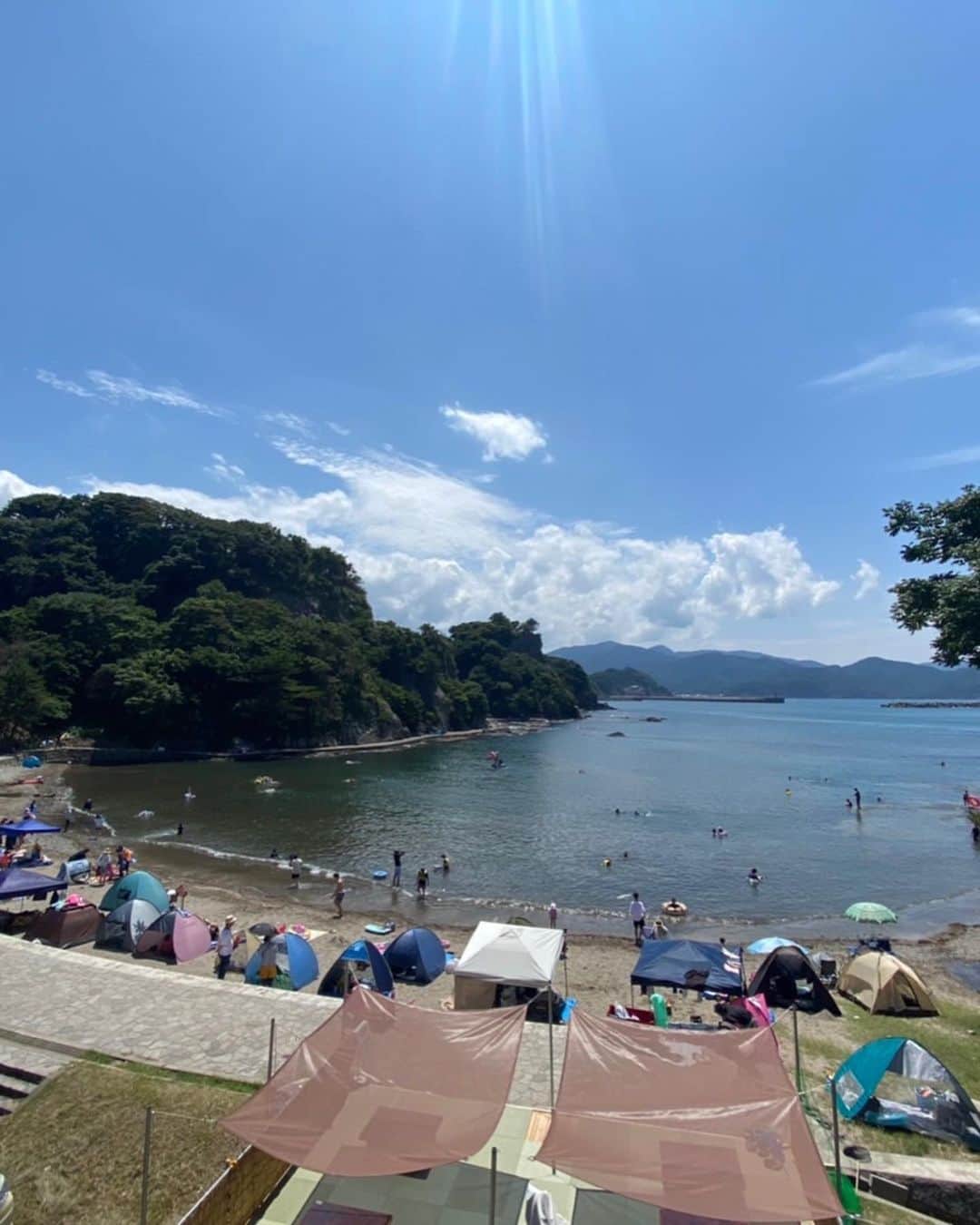 imagoso_kainoutaさんのインスタグラム写真 - (imagoso_kainoutaInstagram)「🏝️ 7月1日、本日海開きとなります！  あいにくのお天気でしたが 安全祈願を行なっていただきました。  今年も安全に、磯遊び、海水浴をお楽しみください😌 楽しい夏の思い出ができますように🏖️  夏プランは人気のため、ご予約が混み合っております。 ご予定されているお客様は 早めのご予約をおすすめしております。  また、休前日はネットでのご予約を承っておりません。 直接お電話にてお問い合わせください。   #いまご荘 #今子荘 #櫂の詩 #いまご荘櫂の詩 #香住旅館 #香住旅行 #兵庫旅館 #兵庫旅行 #ふたり旅 #女子旅 #大人旅 #かに旅行 #カニ旅行 #夕日百選 #絶景の宿 #香美町 #但馬 #香住 #兵庫 #今子浦 #今子浦海岸 #海散歩 #日本海 #磯釣り #磯遊び #夏休み #活イカ #海水浴 #今子浦海水浴場 #海開き」7月1日 12時05分 - imagoso_kainouta