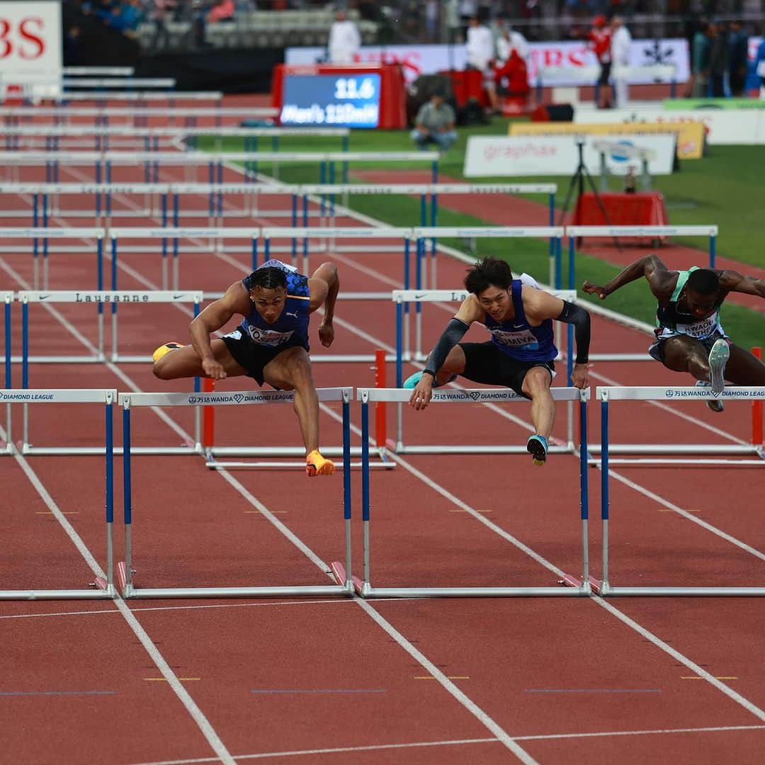 泉谷駿介さんのインスタグラム写真 - (泉谷駿介Instagram)「It’s fine margins when it comes to the 110m Hurdles and tonight was no different💪  @izumi12388 takes the win in a time of 13.22🔥  #LausanneDL🇨🇭  📸 @chiammmmonte for Diamond League AG」7月1日 3時53分 - izumi12388