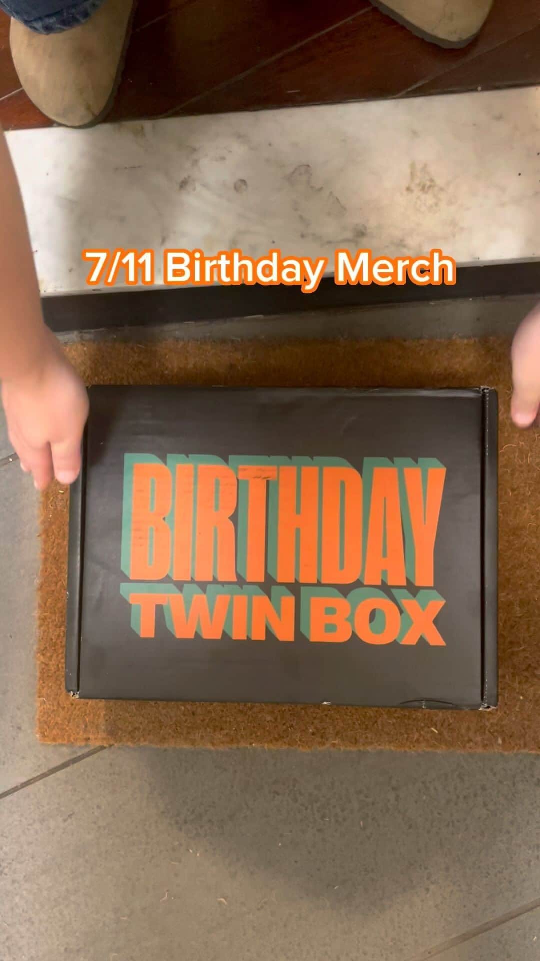 7-Eleven USAのインスタグラム：「Who’s throwing a 7-ELEVEn themed bday party this year? Tag a July 11th BD twin below! 👀  check out the 7/11 Birthday Collection at link in bio cause its 🔥🔥 #OnlyAt7ELEVEn」