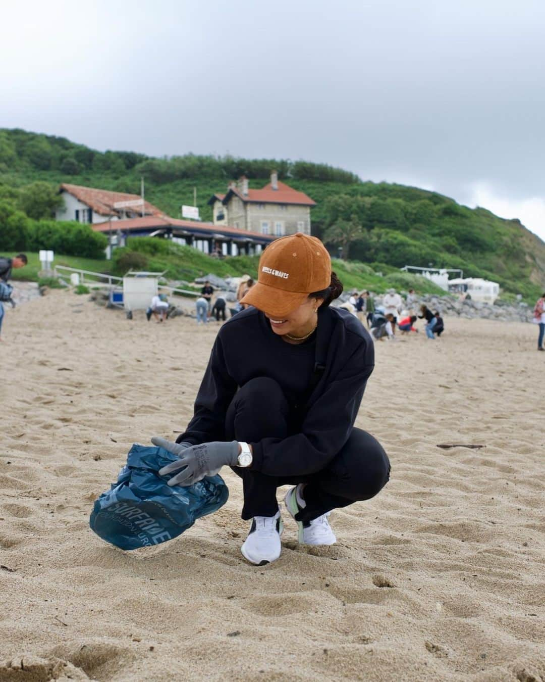 マリア・マニュエルさんのインスタグラム写真 - (マリア・マニュエルInstagram)「Had the most fabulous weekend with the @breitling squad in Biarritz! I am so grateful to have met and spent time with an inspiring community of people of incredible talent and culture. A weekend like this truly reminds me to count my blessings. Excited for more adventures with the @breitling team as this year unfolds. #squadonamission #breitling #superoceanautomatic  photos: @morganmaassen」7月1日 5時04分 - maliamanuel