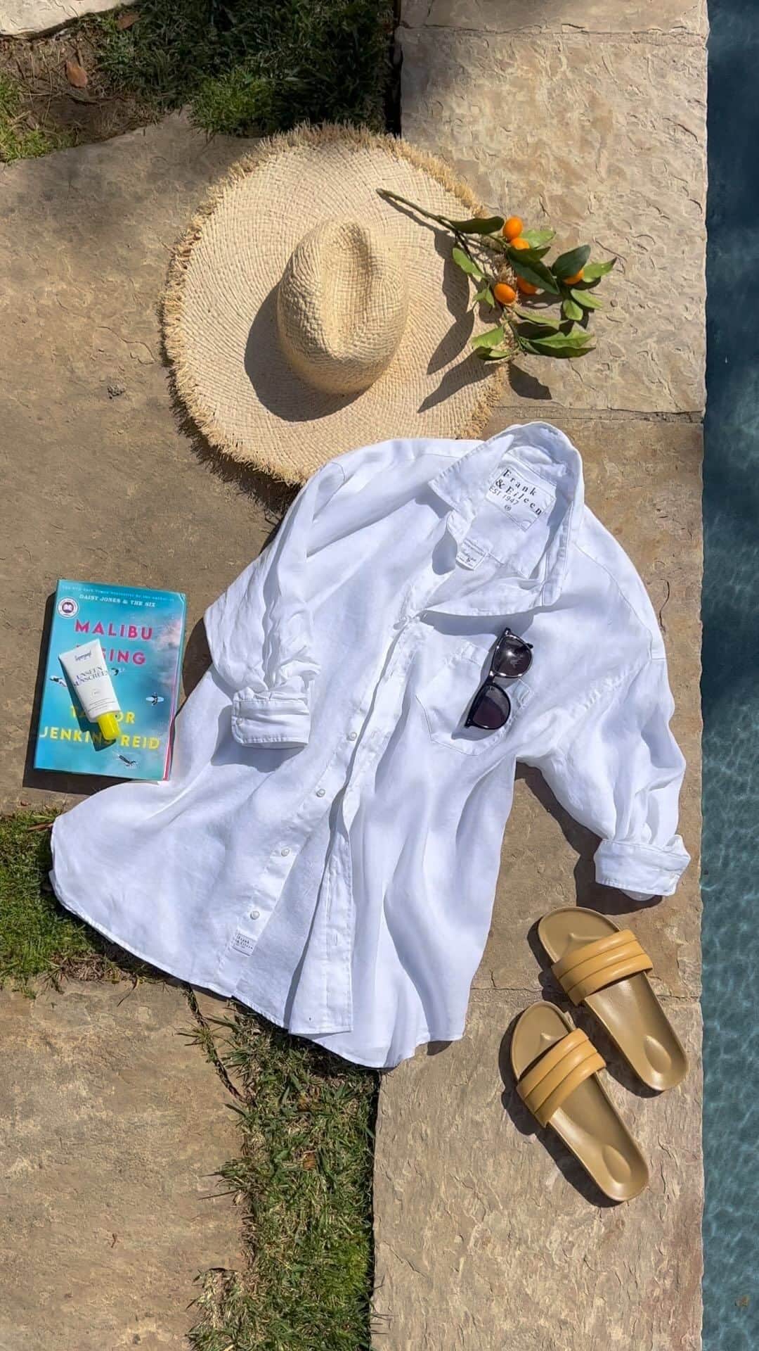 フランク&アイリーンのインスタグラム：「Dreaming of long, lazy summer days by the pool? Tag your poolside partner below! #FrankandEileen」