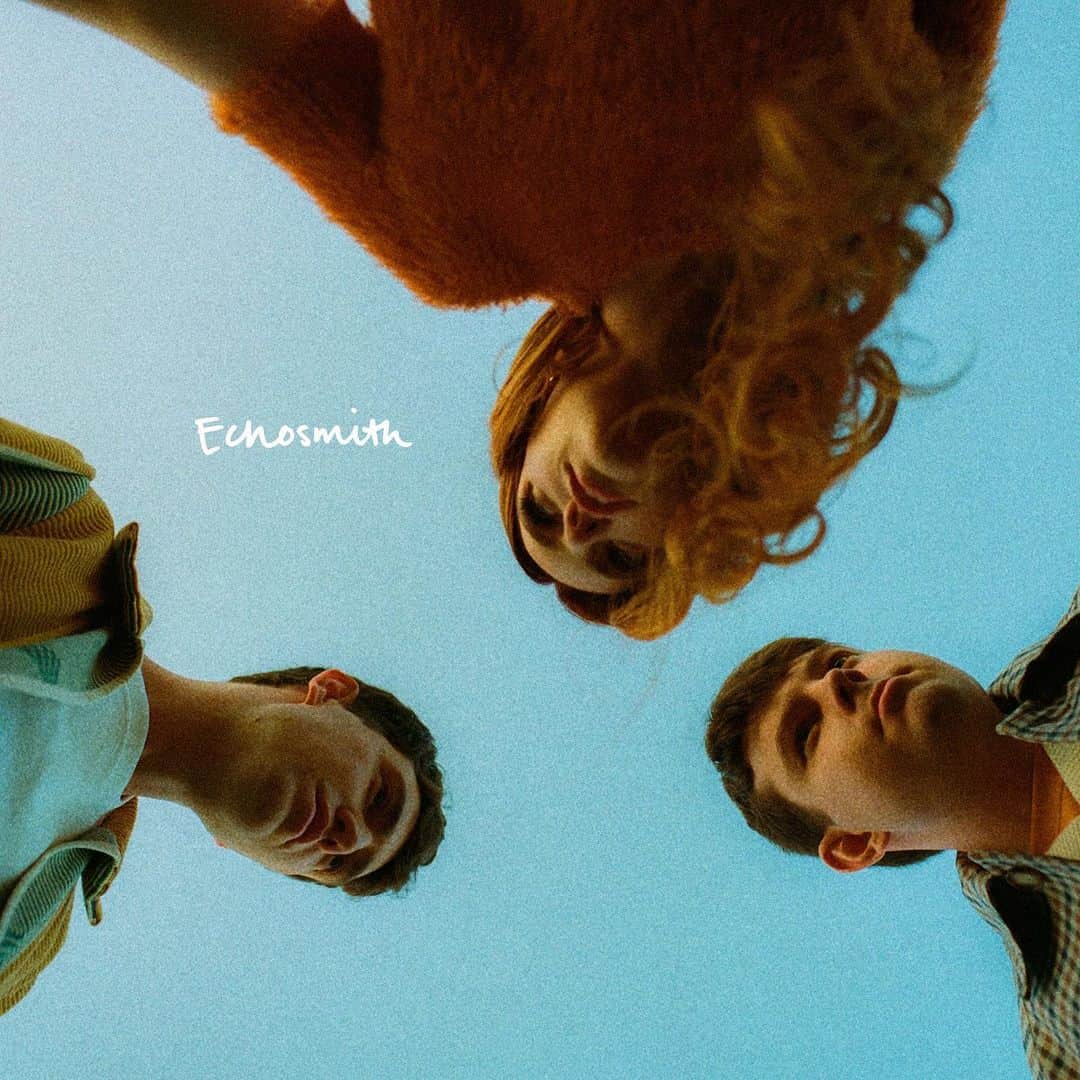 シドニー・シエロタさんのインスタグラム写真 - (シドニー・シエロタInstagram)「swipe to see my favorite band’s album cover for their 〚self-titled〛 album coming 7.28 🥹🦋🧊🪁⛲️💙🫶🏻」7月1日 5時18分 - sydneysierota
