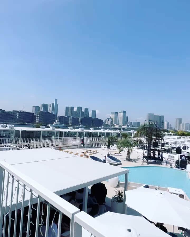 雅-MIYAVI-のインスタグラム：「Summer has arrived.  At the prestigious @diageo World Class -Japan Final- 🍸  夏がはじまった！」