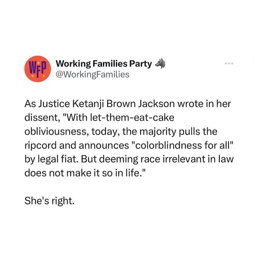 アンバー・タンブリンさんのインスタグラム写真 - (アンバー・タンブリンInstagram)「The Supreme Court continues its onslaught of undoing decades of important precedent aimed at bringing some modicum of real equality and so-called freedom to this country. It’s been a snowball effect since 2016’s election which put three biased judges—Neil Gorsuch, Brett Kavanaugh, and Amy Coney Barrett—in Supreme Court seats so they could serve their God over this country, drastically shifting the balance of the court. All it took was ONE election to upend decades of progress in the United States. ONE. We should all be furious over this ruling on affirmative action, which will impact generations of Black and brown families in an educational system already rigged against them. I am constantly reminded that it didn’t have to be this way. It still doesn’t. Voting matters. Voting matters to save what’s left of our planet, a future for our children, our dignity and our rights to exist as we ARE. If we want this madness to end, it’s going to take all of us paying attention, staying informed, and showing up time and time again to the ballot box. Shame on this ruling by the Supreme Court.」7月1日 6時15分 - amberrosetamblyn