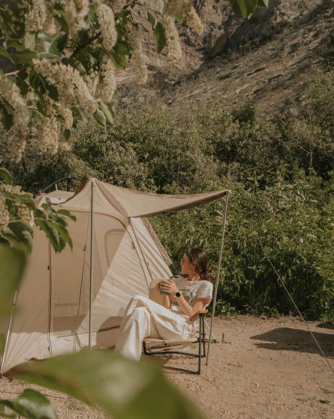 W E Y L I Eのインスタグラム：「A little road trip photo dump 😁✌🏼」