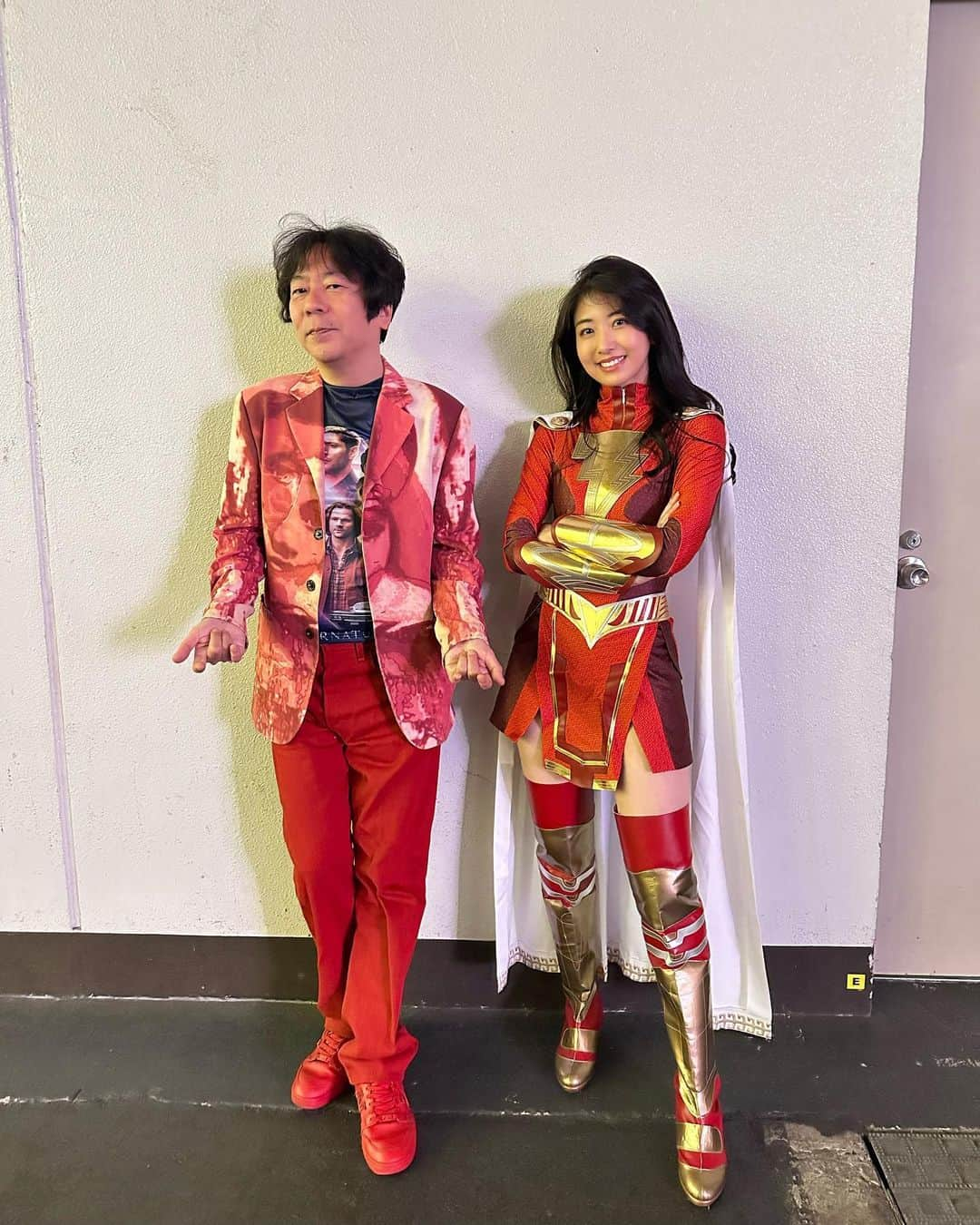 関根ささらさんのインスタグラム写真 - (関根ささらInstagram)「#TheFlash ✖️ #Shazam ✖️ #Batman ⚡️🦇  #大阪コミコン 初日は #シャザム の #MaryMarvel (#メアリーマーベル ／ #マリーマーベル)の #コスプレ で会場内を練り歩いてました🥹🩷  髪色もコスチュームも色も自分でもできる！と嬉しくなってやると決めたキャラクター♡  アメコミ映画に黒髪キャラはとても少ないので重宝します、、！🦸🏻‍♀️❤️ . . . . この #ザフラッシュ のスタチューはこの #大阪コミコン2023 で初公開でした⚡️⚡️映画版の主演 #エズラミラー さんのお顔になっているスタチュー！！！さいっこう！！🔥⚡️  先日映画公開されたばかりなのですが、日本の盛り上がりはいかがですか？🙏🇯🇵  めちゃくちゃ面白いし初心者に優しい設計なので騙されたと思って見てみてほしい⚡️💨 . . . . #dccomics #dcuniverse #dcmovies #dcコミックス #アメコミ #アメコミ好きな人と繋がりたい #dccosplay #cosplay #cosplayer #cosplayers #comiccon #comicconcosplay #コミコンコスプレ #大阪コミコンコスプレ」7月1日 7時23分 - sasarasekine