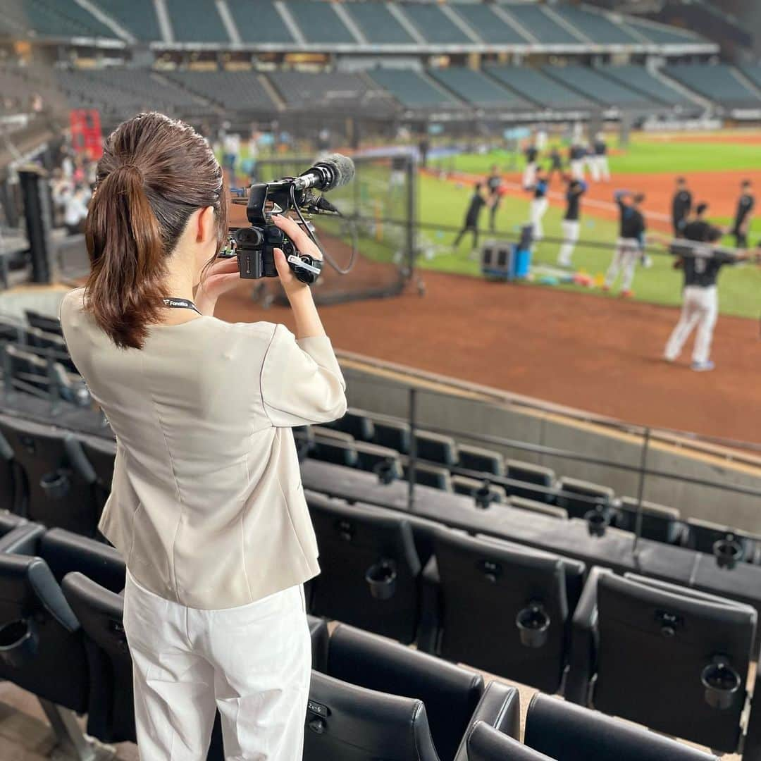 世永聖奈さんのインスタグラム写真 - (世永聖奈Instagram)「⚾️ ⁡ ⁡ 屋根 開きませんでした ⁡ Fドッキュン 最高すぎるシーン 収めました ⁡ ⁡ #北海道日本ハムファイターズ #ファイターズ #エスコンフィールド北海道 #勝ちたい #bravoファイターズ #Fドッキュン  #せなデジ #ドッキュン発動 #7 ⁡」7月1日 12時58分 - hbc_yonagasena