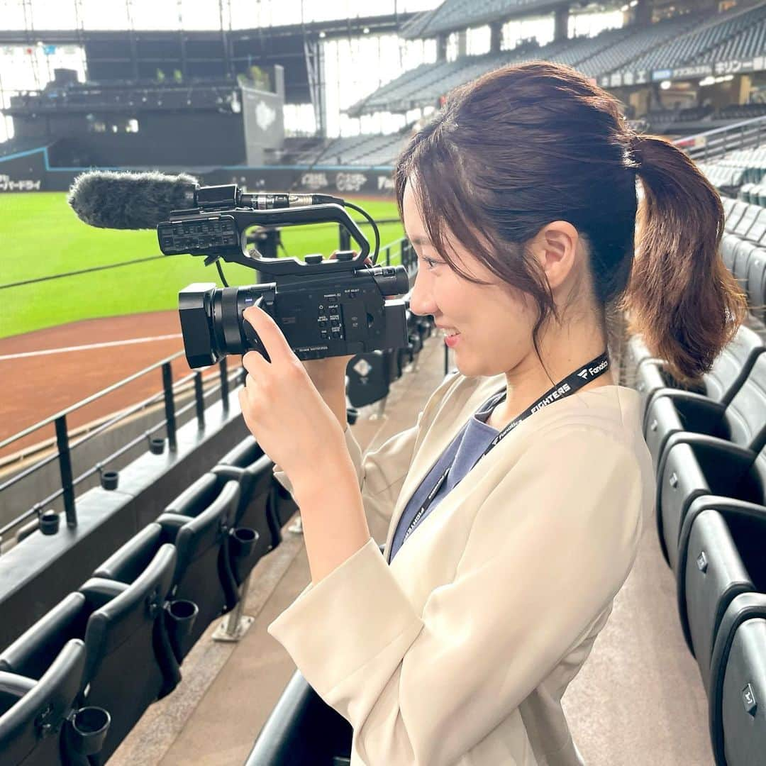 世永聖奈のインスタグラム：「⚾️ ⁡ ⁡ 屋根 開きませんでした ⁡ Fドッキュン 最高すぎるシーン 収めました ⁡ ⁡ #北海道日本ハムファイターズ #ファイターズ #エスコンフィールド北海道 #勝ちたい #bravoファイターズ #Fドッキュン  #せなデジ #ドッキュン発動 #7 ⁡」