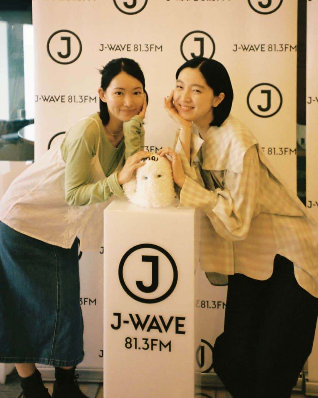 小川紗良さんのインスタグラム写真 - (小川紗良Instagram)「J-WAVEとGINZAがタッグを組んだPodcast「GINZA813ステーション」  小谷実由さんとお話しました！  @omiyuno   おみゆさんの優しいお人柄と、落ち着いた声のトーンのおかげで、リラックスして楽しめました☺️  『Yakult presents 「SEEDS OF HAPPINESS」』と題して、「好きなコトを、もっと楽しむために！」をテーマにお届けします。  前編 6月30日（金）、後編 7月7日（金）配信📻 ぜひまったり聴いてください！  https://j-wave.podcast.sonicbowl.cloud/podcast/739a8670-8295-43e2-b9f5-4a988cd744ca/  @jwave813 @ginzamagazine @tokyo_yakult_official   #film #filmphotography #radio #podcast #jwave #ginza #yakult #happiness #ラジオ #ポッドキャスト #ヤクルト #ヤクルト1000」7月1日 7時53分 - iam_ogawasara